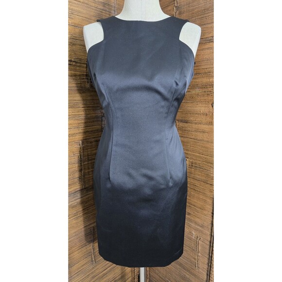 NWT Vintage Laundry by Shelli Segal Black Satin Sheath Dress Size 4P Cocktail - Picture 1 of 9